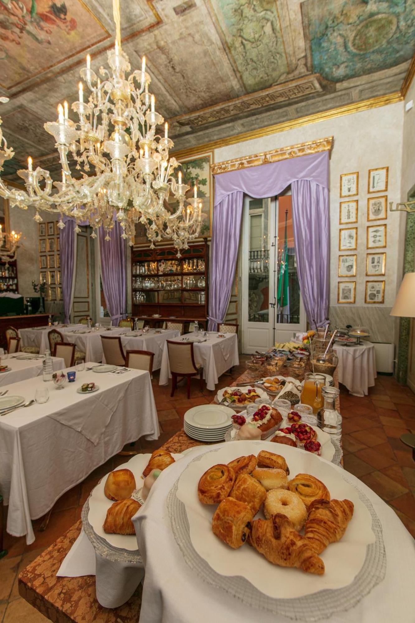 Palazzo Doria Napoli Hotel Exterior photo