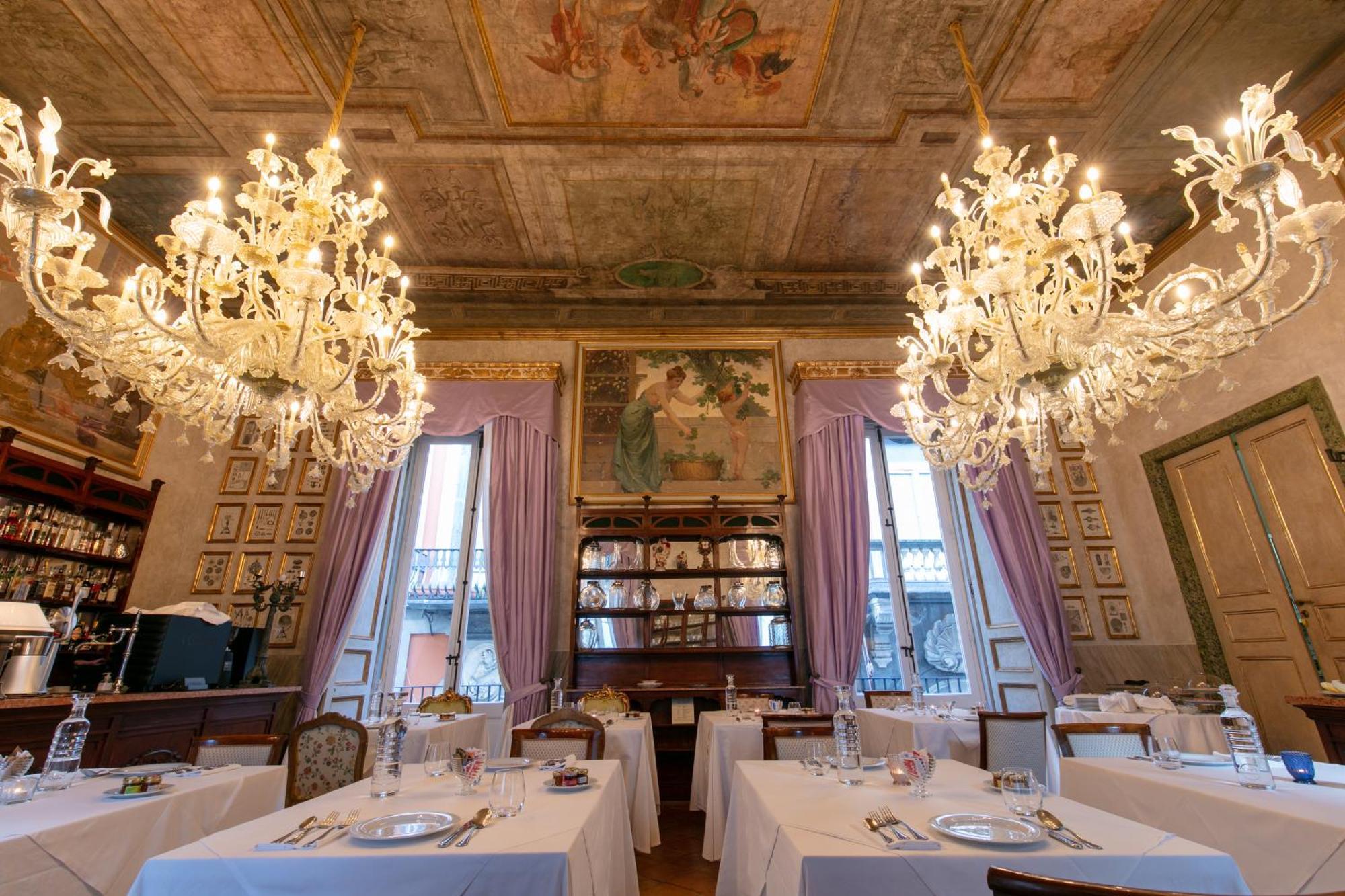 Palazzo Doria Napoli Hotel Exterior photo